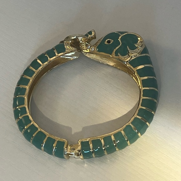 Green Elephant Enamel Bangle - Picture 3 of 5